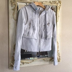 Lululemon very detailed heather gray hoodie.Size 8
